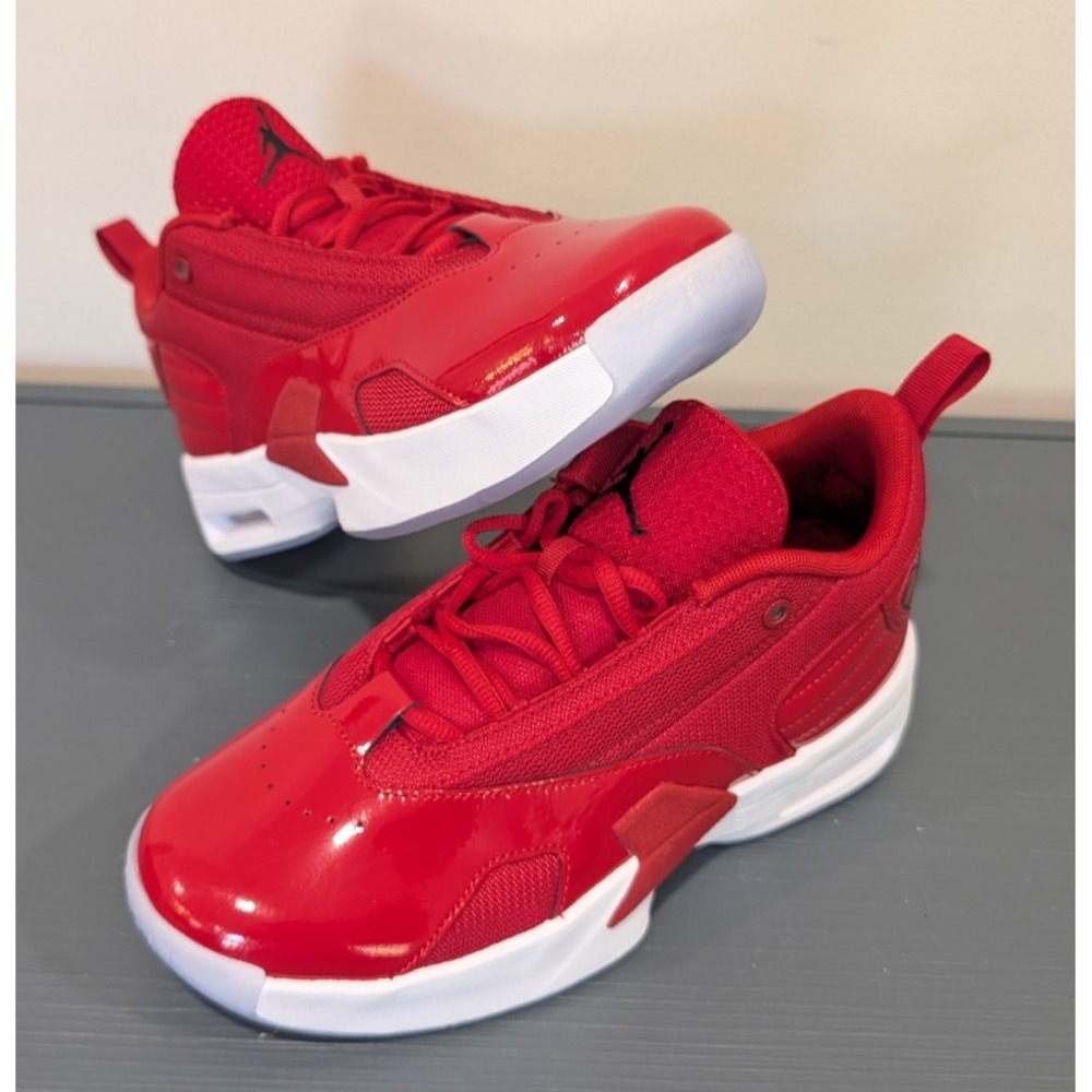 Nike Air Jordan Max Aura 6 GS Varsity Red Patent Leather FQ8297-601 Size 7Y New